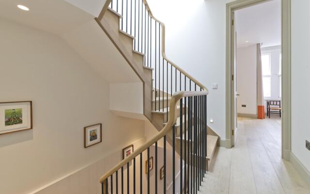 Beautiful 5 Bed House Fulham