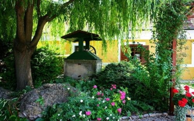 Gombas Kuria Mansion Boutique B&B