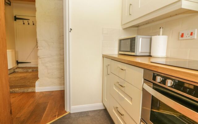 Higher Whiddon Farm Whiddon Well