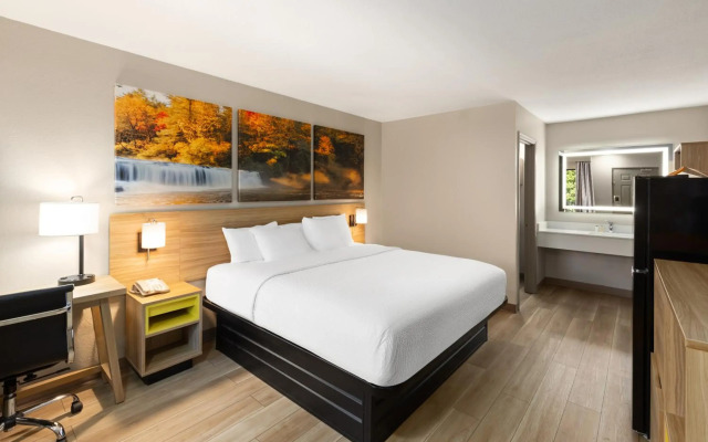 Days Inn by Wyndham Helen