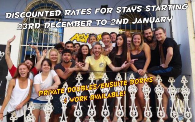 Asylum Sydney Backpackers Hostel