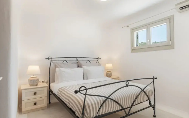 Contiki Resort Mykonos