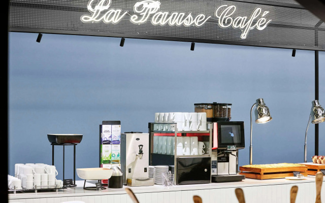 H4 Hotel Wyndham Paris Pleyel Resort