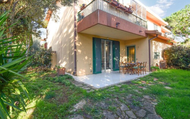 Nice Home in Capalbio Scalo With 2 Bedrooms