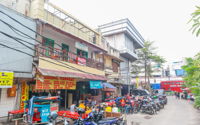 OYO 2030 Melawai Homestay