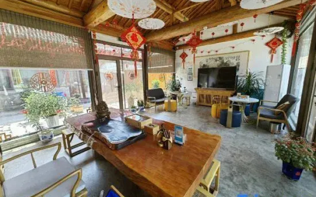Jianyi Homestay Chinese Siheyuan (Datong Ancient City Gulou)
