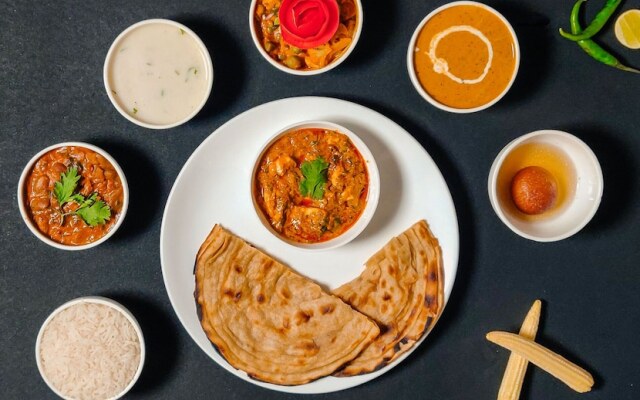 Hotel Vishalas The Raj Kesar Regency
