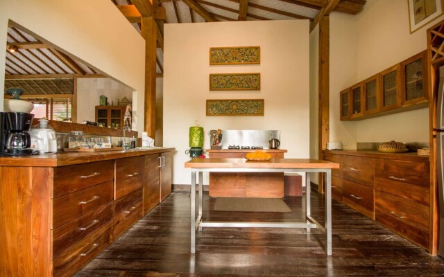 Beautiful Villa With Private Pool, Bali Villa 2049