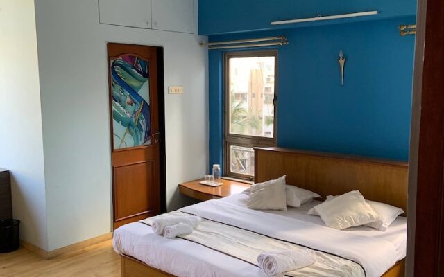 Comfortable & Relaxing Stay In Bandra East