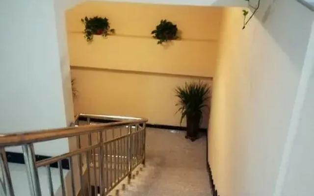 Leju Express Hotel