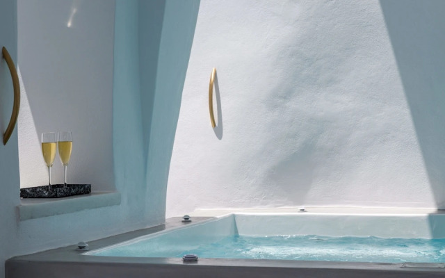 Namaste Suites by Oias Local Cavehouses