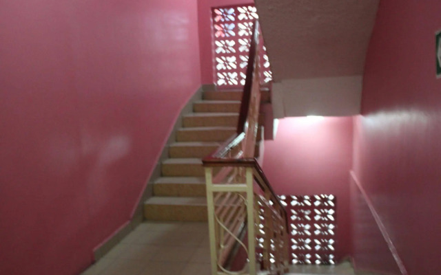 Ideal Hotel