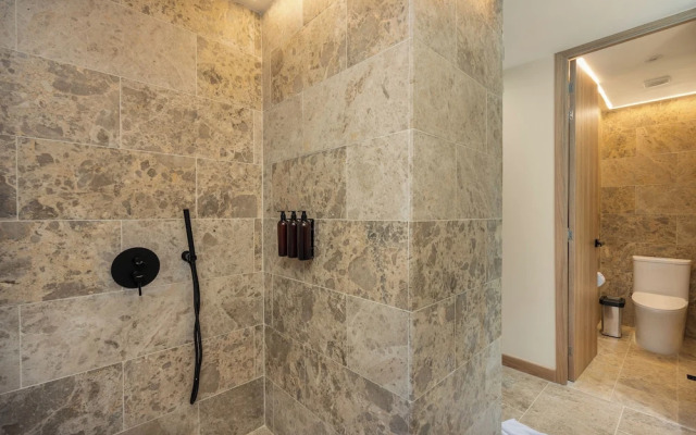 LIN Boutique Hotel by HOUSY HOST