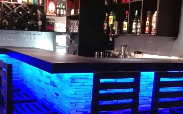 Commonlens Hotel