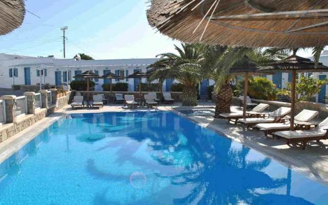 Petinaros Hotel