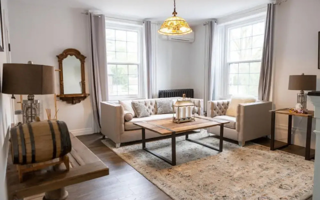 Modern Apt Neardowntown Ideal for Long Stays - U2