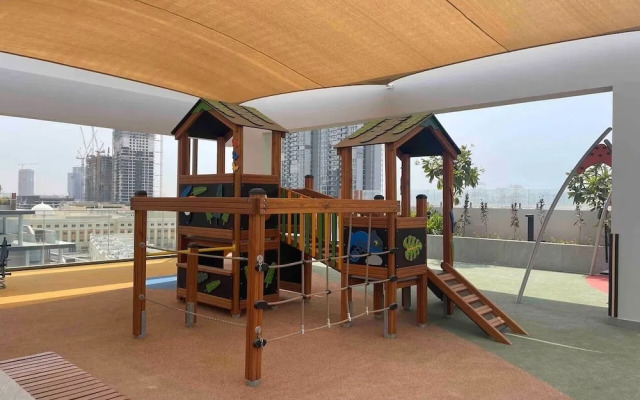 Spacious 2BR in Oxford 212 by Bespoke