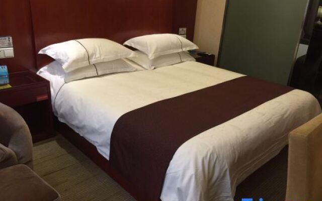 Radow Hotel (Cangnan Longxiang)