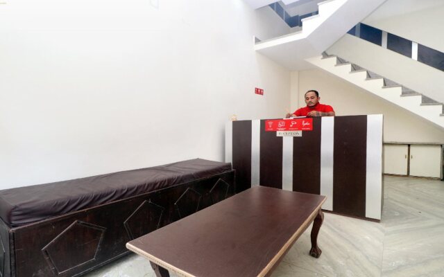 OYO 19355 Blessing Guest House