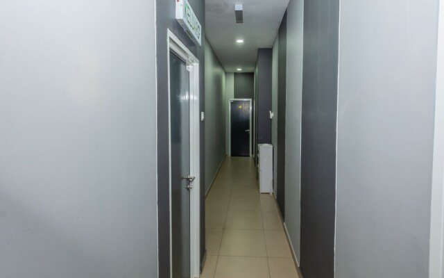 Ho Hotel by OYO Rooms