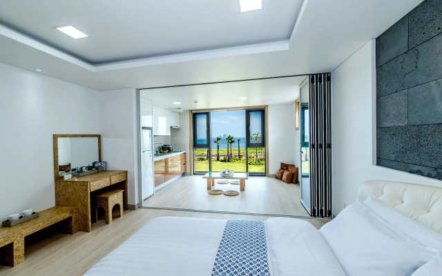Sun & Moon Resort
