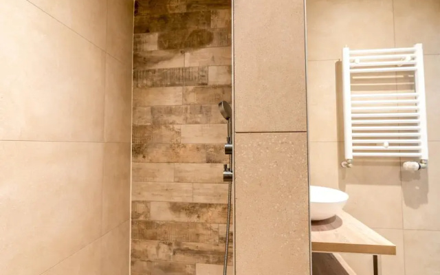 Comfortable and Modern Furnished 4-person Apartment