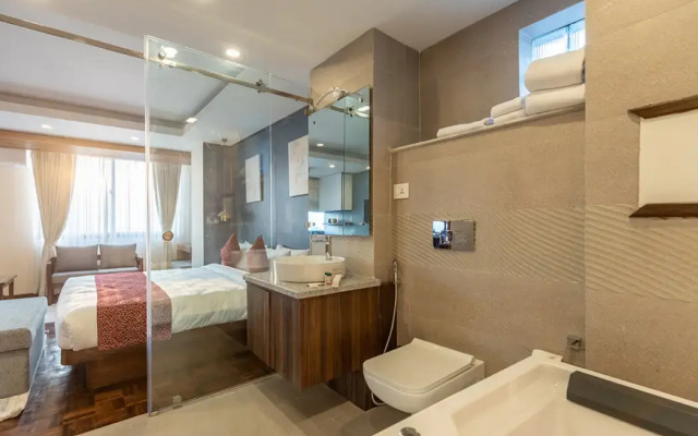 Apex Business Hotel