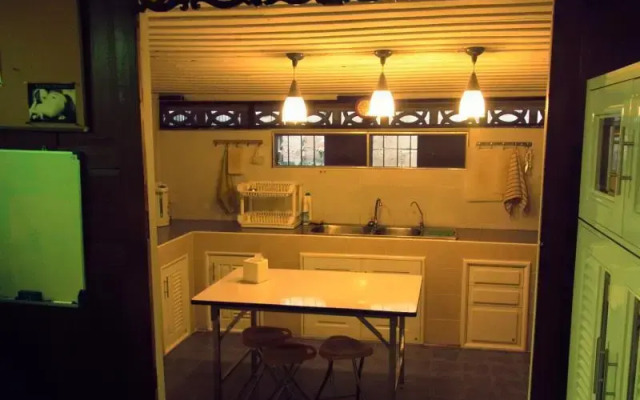 Green days Cafe & Guest house