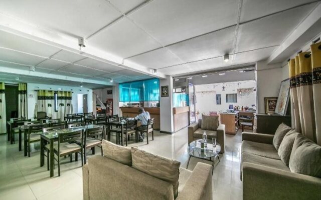 Charlton Kandy Rest