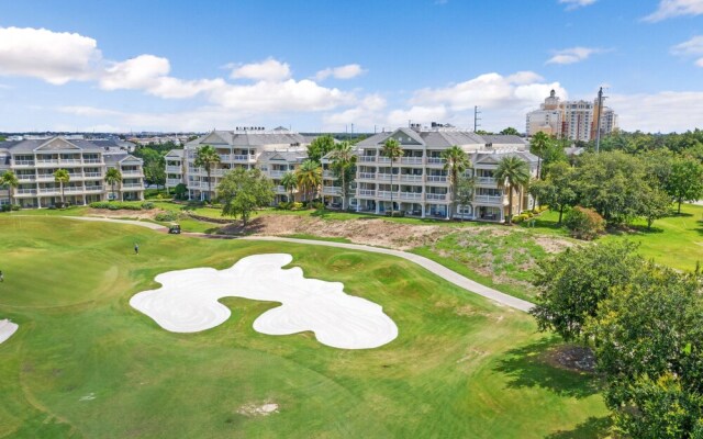 Rvh_326r Centre Court 3 Bedroom Condo