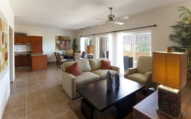 Puerta Cortes Residences: Las Colinas