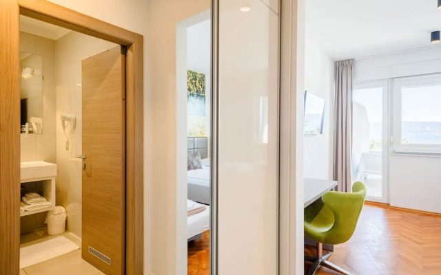 Rogac Rooms