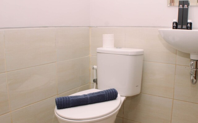 Fancy And Comfy Studio Apartment At Transpark Juanda Bekasi