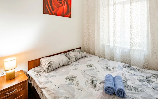 Two bedrooms at the center on Kulisha