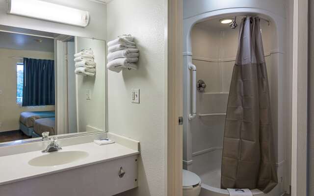 Motel 6 Fredericksburg, VA - North