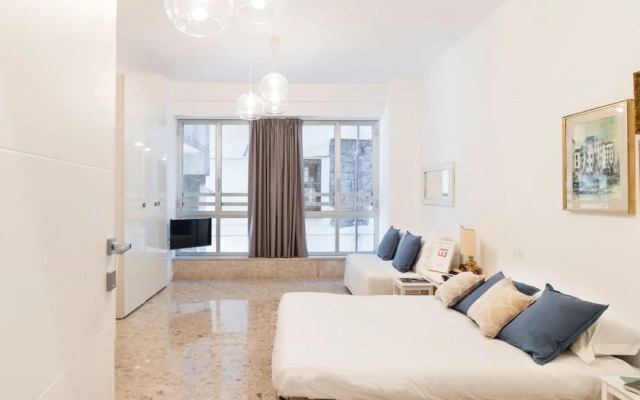 Ancient Port Apartments