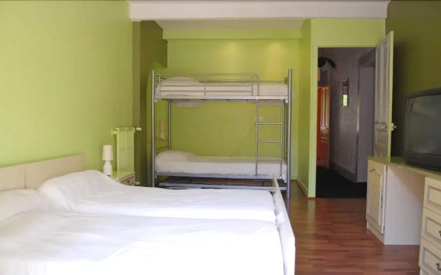 Gite Theolyne Joly Saint Sauveur