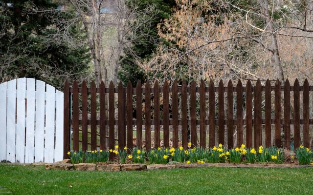 Secret Garden Bed & Breakfast