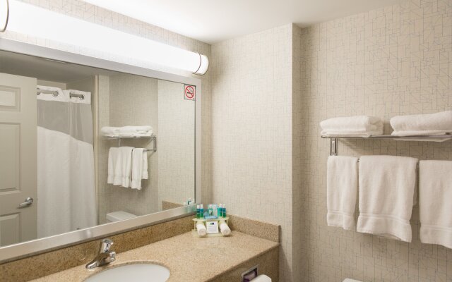 Holiday Inn Express & Suites Brampton by IHG