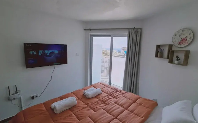 100 AN - Napa Living 36