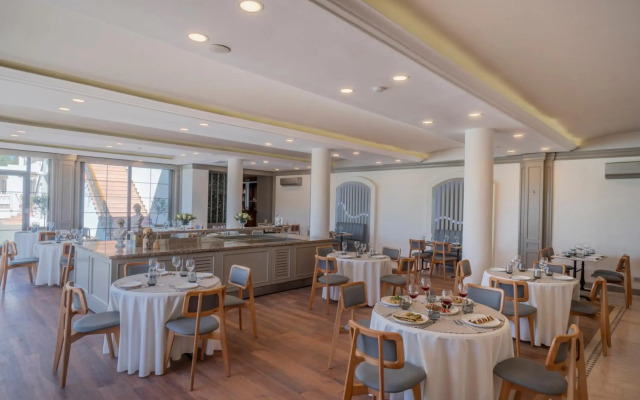 Elementa Boutique Hotel