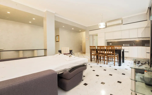 Spacious flat with Balcony