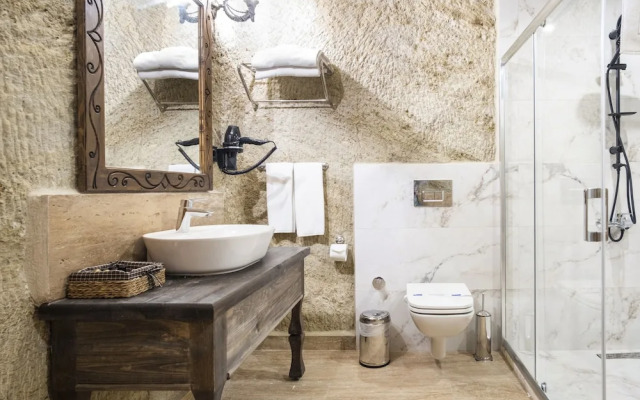 Uzay Cave Suite Hotel