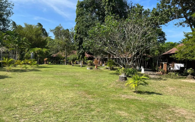 Suan Bankrut Beach Resort