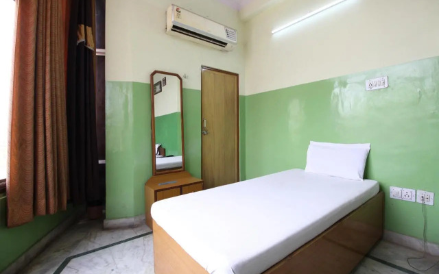 SPOT ON 38614 Shree Shyam Guest House