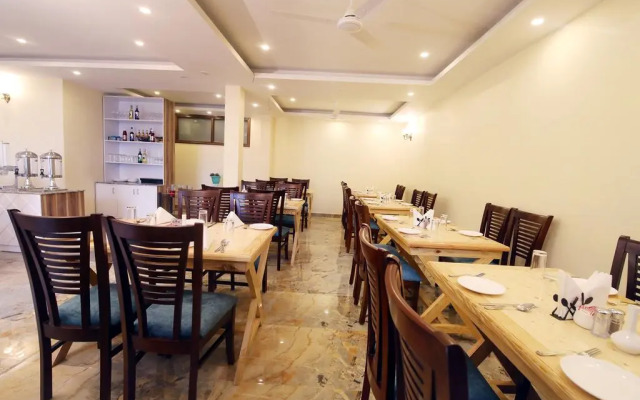 The Amparo - By Pearl Adventure