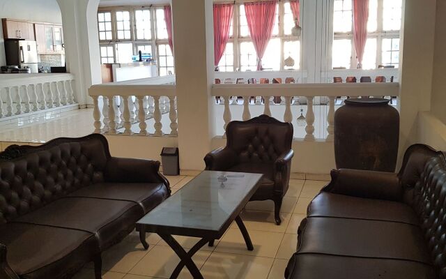 Hotel DeQur Jakarta Kota