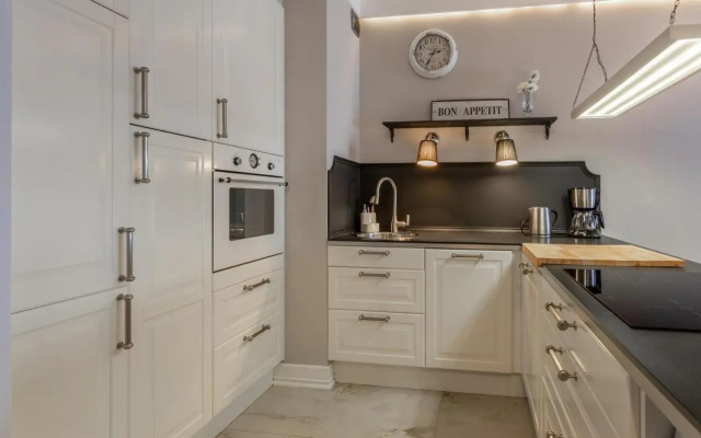 Ambria Apartments Platan Complex