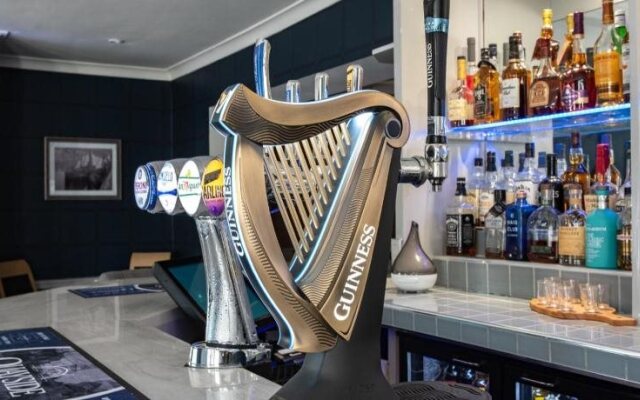 The Quayside Hotel and Bar
