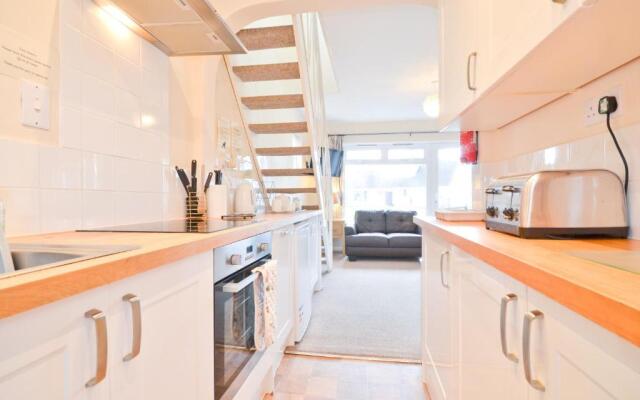 23 Tollgate Cottages